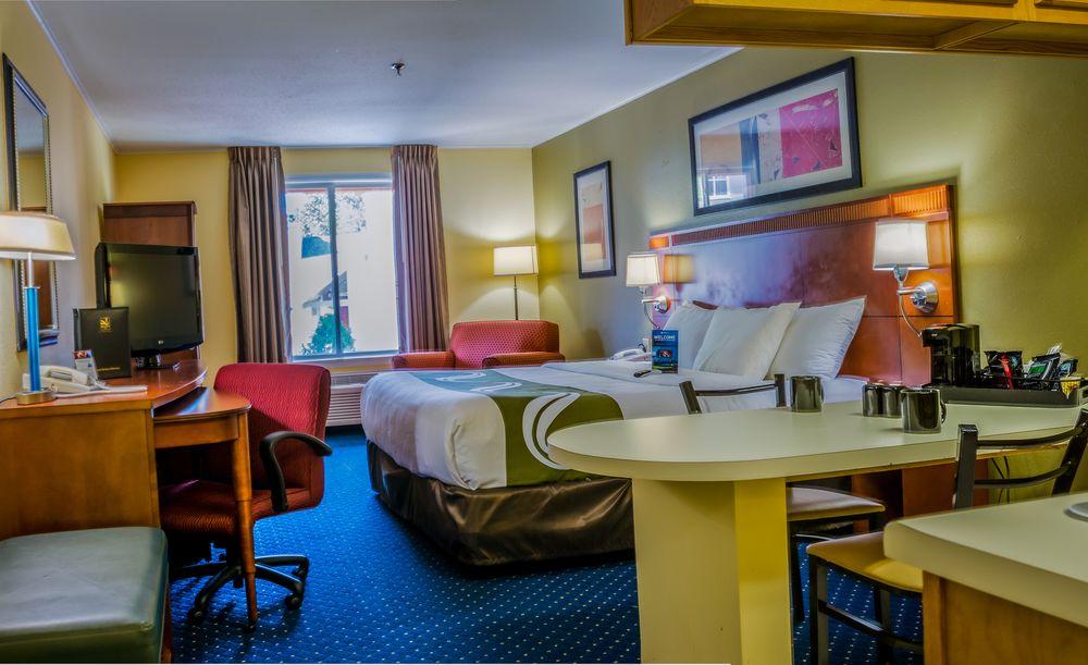 Quality Inn Merrimack - Nashua Exterior foto